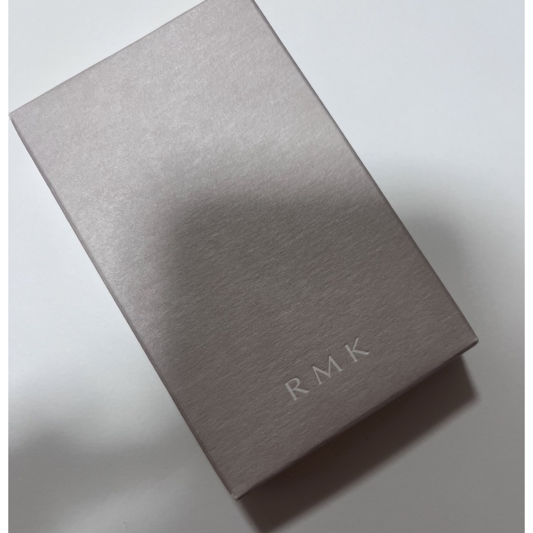 RMK(アールエムケー)のRMK シルクフィット セッティングパウダー  コスメ/美容のベースメイク/化粧品(フェイスパウダー)の商品写真