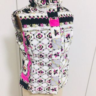 エミリオプッチ(EMILIO PUCCI)のエミリオプッチ　Emilio Pucci  コーデュロイ　ダウンベスト(ダウンベスト)