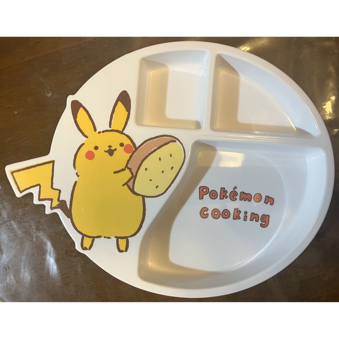 3COINS(スリーコインズ)のPokemon and 3COINS ダイカット ランチプレート　2枚セット エンタメ/ホビーのおもちゃ/ぬいぐるみ(キャラクターグッズ)の商品写真