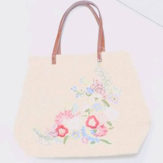 ケイタマルヤマ(KEITA MARUYAMA TOKYO PARIS)の美品 KEITA MARUYAMA ケイタマルヤマ 花刺繍 バッグ 1点 レディース AY4769C (トートバッグ)