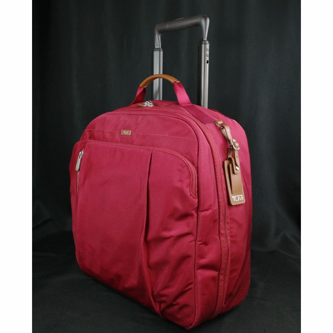 TUMI(トゥミ)のトゥミ 482905 『シドニー』2輪 コンパクト・キャリー・オン 23Lローズ レディースのバッグ(スーツケース/キャリーバッグ)の商品写真