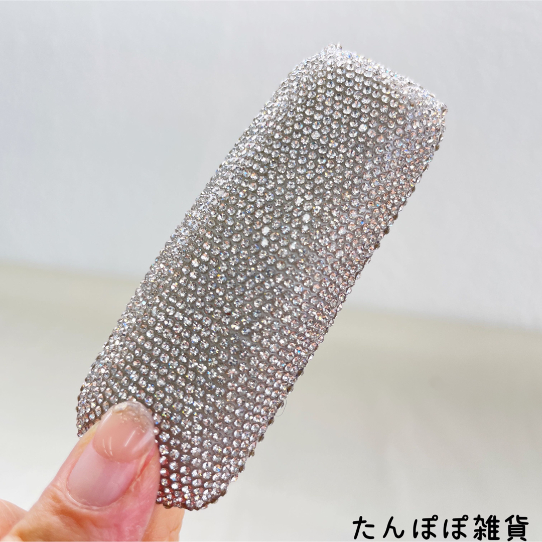 1個 ふわふわ大きめ四角形 キラキラストーン満々 パッチンピン 1個 ふわふわ大きめ四角形 キラキラストーン満々 パッチンピン