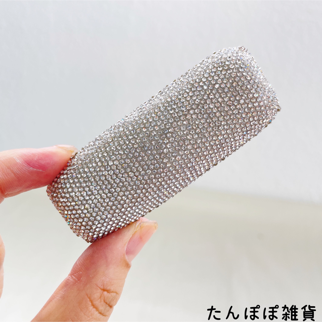 1個 ふわふわ大きめ四角形 キラキラストーン満々 パッチンピン 1個 ふわふわ大きめ四角形 キラキラストーン満々 パッチンピン