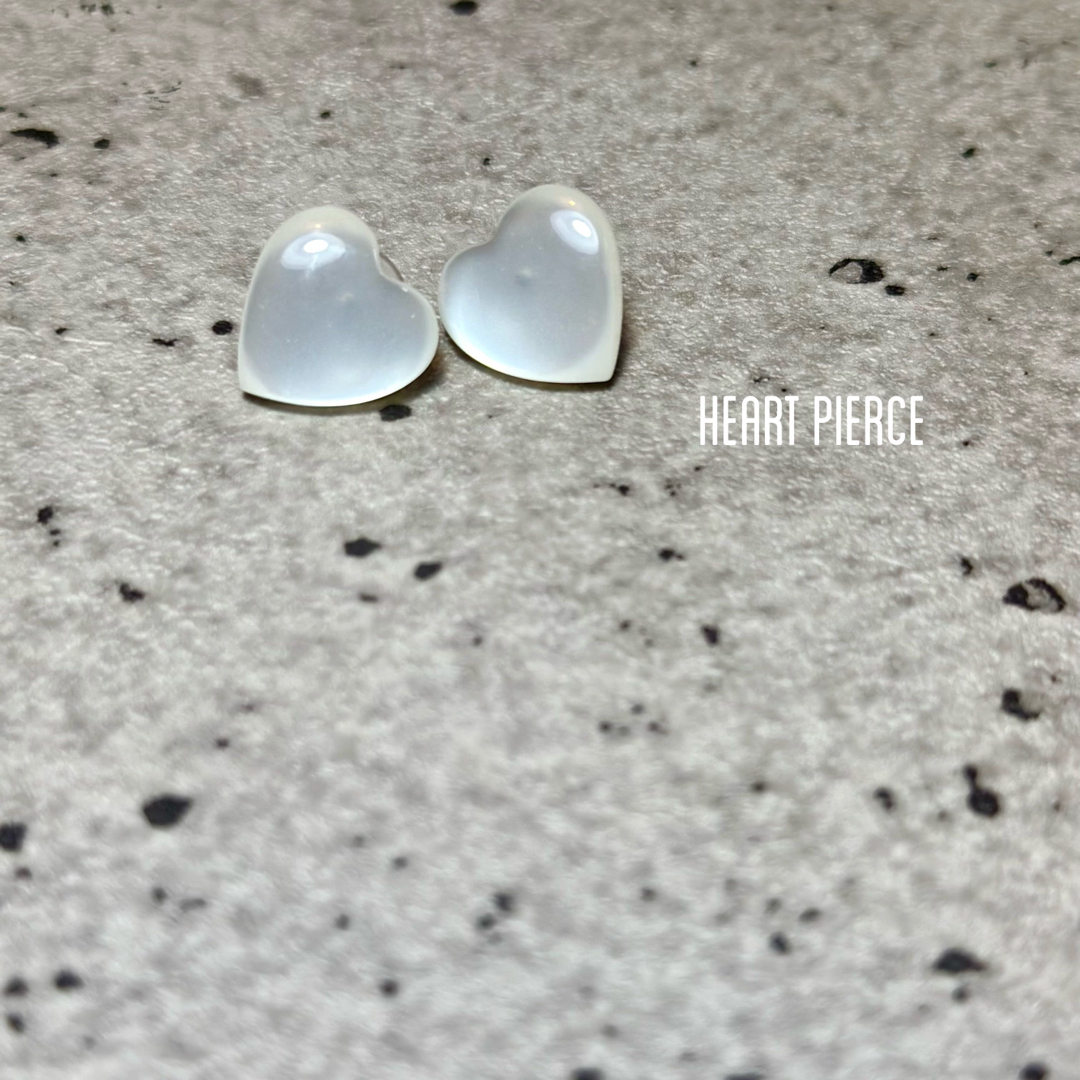 【送料無料❣️】heart pierce♥ レディースのアクセサリー(ピアス)の商品写真