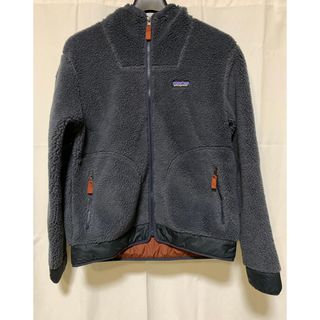 パタゴニア(patagonia)のパタゴニア Patagonia フリース 新品 タグ付き サイズS 海外モデル(ダウンジャケット)