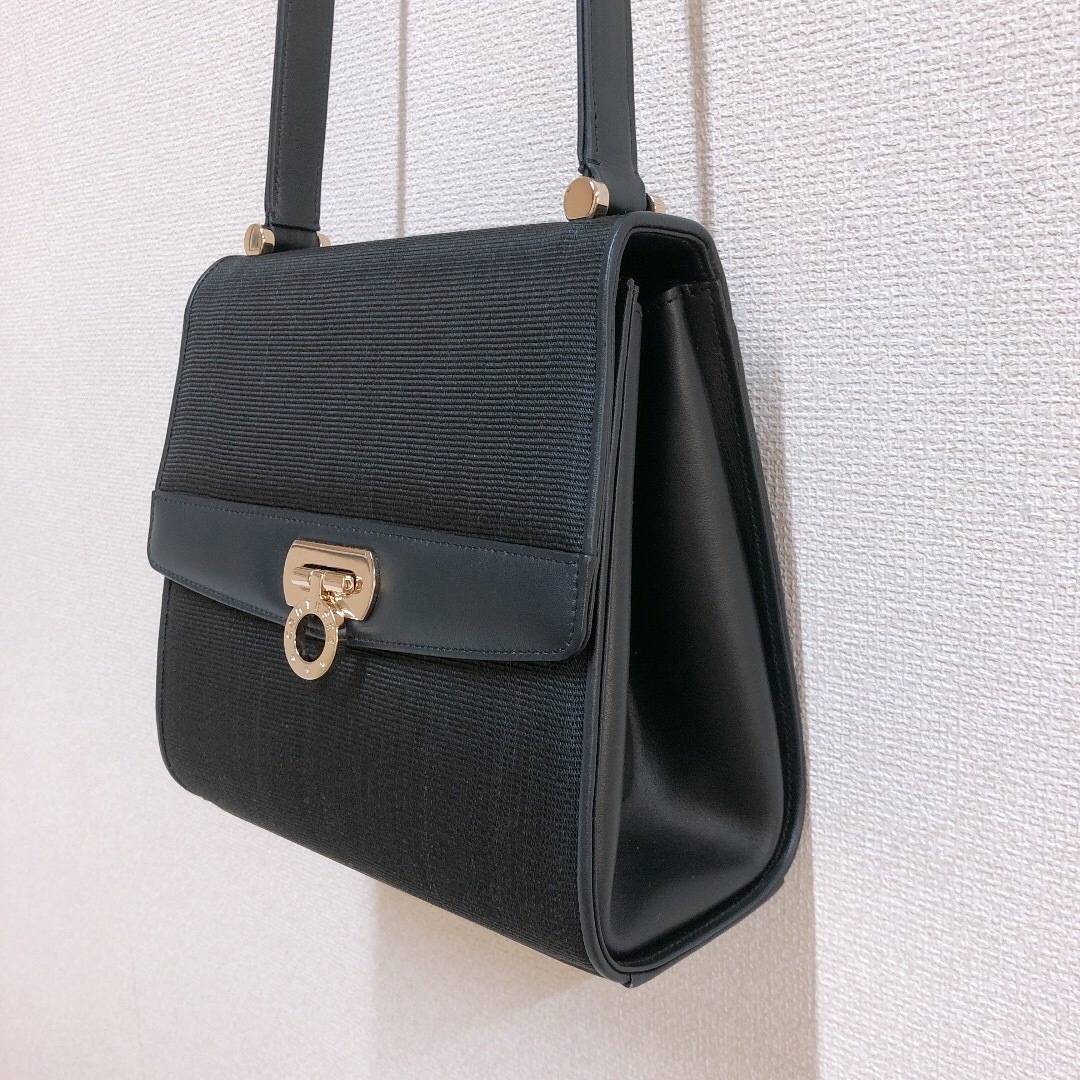 COMTESSE(コンテス)の極美品 COMTESSE コンテス ホースヘア 馬毛 バッグ ショルダーバッグ レディースのバッグ(ショルダーバッグ)の商品写真