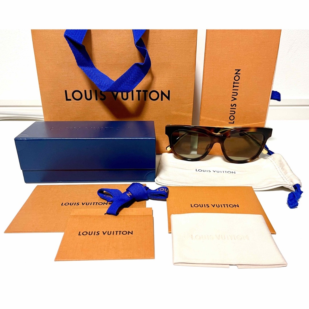 LOUIS VUITTON(ルイヴィトン)の✨美品⚜️LOUIS VUITTON⚜️サングラス LV モノグラム レディースのファッション小物(サングラス/メガネ)の商品写真