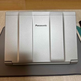 超美品　Panasonic　CF-RZ4　新品予備バッテリー付き