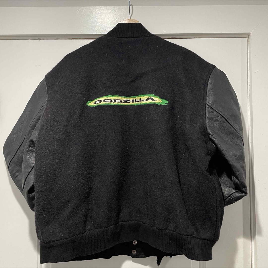 Vintage Godzilla Jacket ゴジラ スタジャン の通販 by X|ラクマ Vintage Godzilla Jacket ゴジラ スタジャン の通販 by X|ラクマ