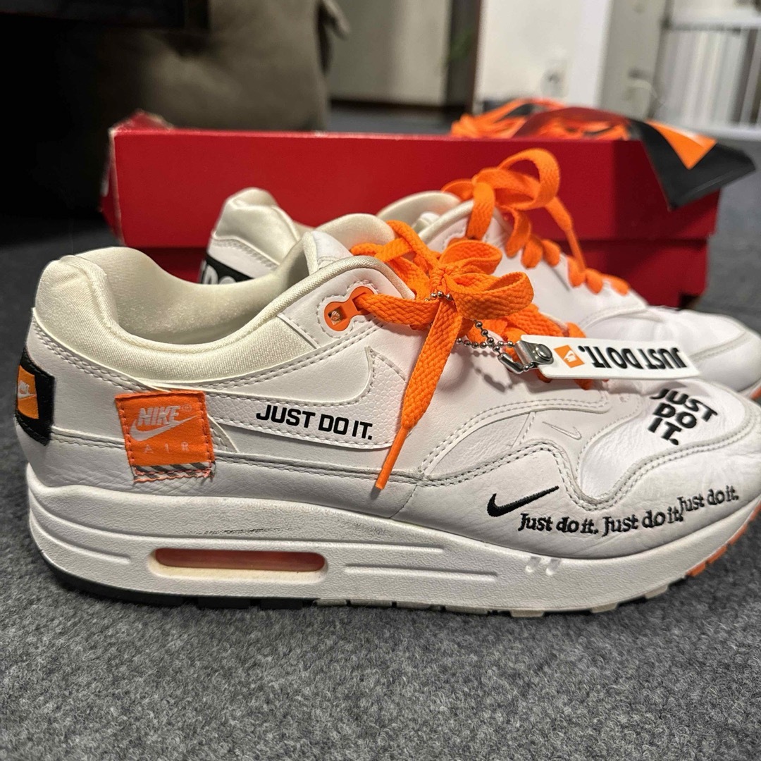 NIKE(ナイキ)のNIKE AIR MAX 1 SE "JUST DO IT" メンズの靴/シューズ(スニーカー)の商品写真