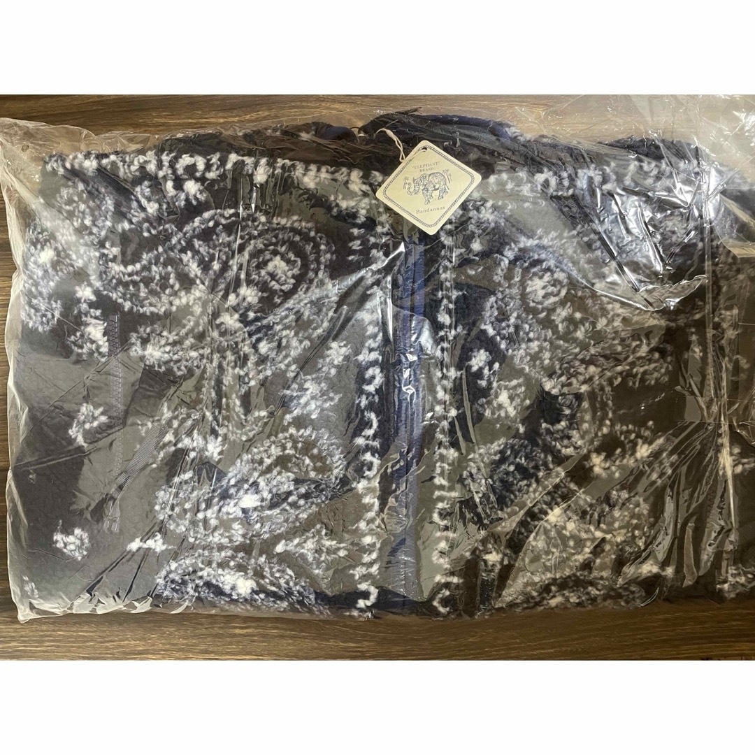 atmos(アトモス)のatmos x ELEPHANT BANDANA FLEECE JACKET M メンズのジャケット/アウター(ブルゾン)の商品写真