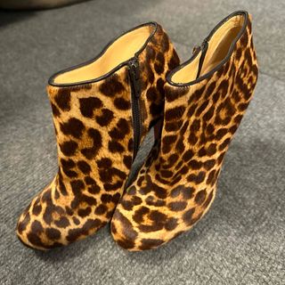 Christian Louboutin(ブーツ)のフリマアイテム一覧 Christian Louboutin(ブーツ)のフリマアイテム一覧