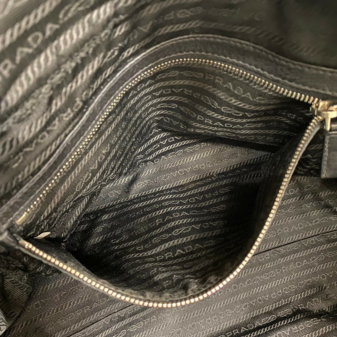 PRADA - 極 美品 希少品 PRADA プラダ ロゴ 刻印 レザー 本革