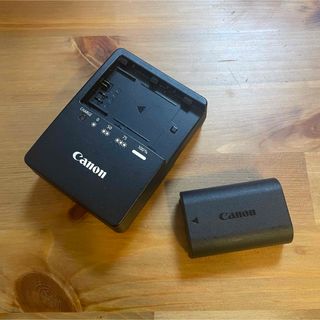 キヤノン(Canon)のキヤノン 純正バッテリーLP-E6N 充電器LC-E6 セット(バッテリー/充電器)