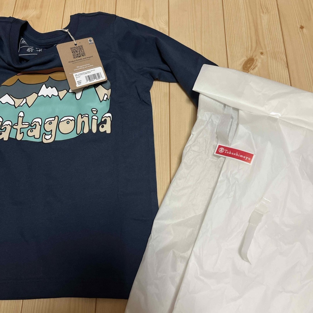 patagonia(パタゴニア)の新品！タグ付き　Patagoniaベビー4Tシャツ キッズ/ベビー/マタニティのキッズ服男の子用(90cm~)(Tシャツ/カットソー)の商品写真