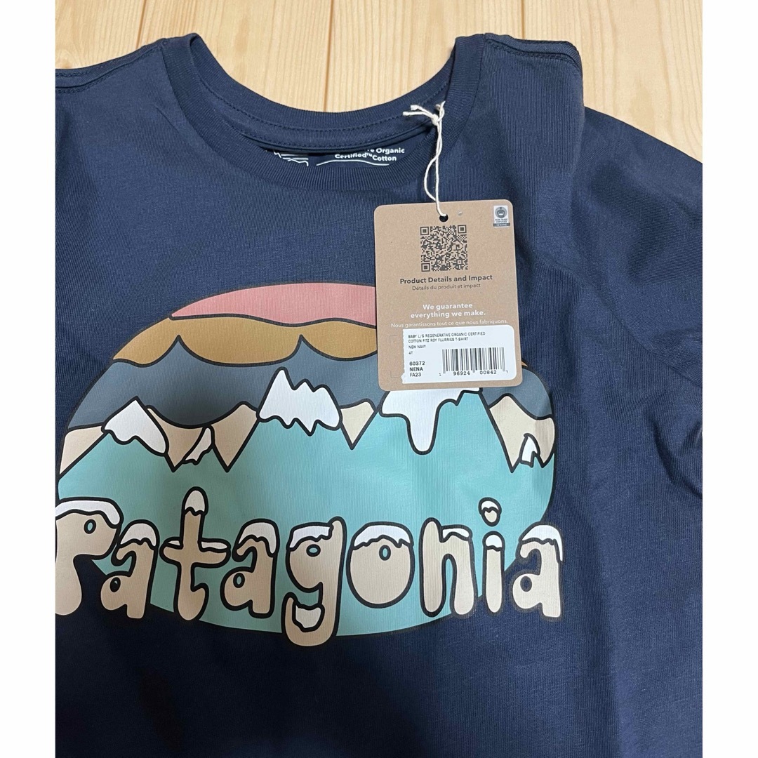 patagonia(パタゴニア)の新品！タグ付き　Patagoniaベビー4Tシャツ キッズ/ベビー/マタニティのキッズ服男の子用(90cm~)(Tシャツ/カットソー)の商品写真