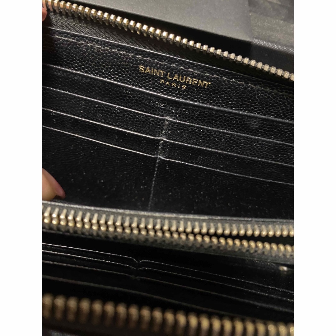 Yves Saint Laurent(イヴサンローラン)のyvessaintlaイヴサンローラン星スター黒長財布ラウンドジッピーウォレット レディースのファッション小物(財布)の商品写真