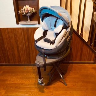 コンビ(combi)の【美品】combi コンビ チャイルドシート THE S  ISOFIX(自動車用チャイルドシート本体)