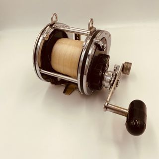 ダイワ(DAIWA)の【良品】Daiwa ベイト リール Dynamic ST-300 手動 釣り具(リール)