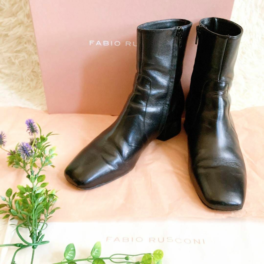 FABIO RUSCONI(ファビオルスコーニ)のファビオ ルスコーニ　レザー　スクエアトゥ ショートブーツ レディースの靴/シューズ(ブーツ)の商品写真