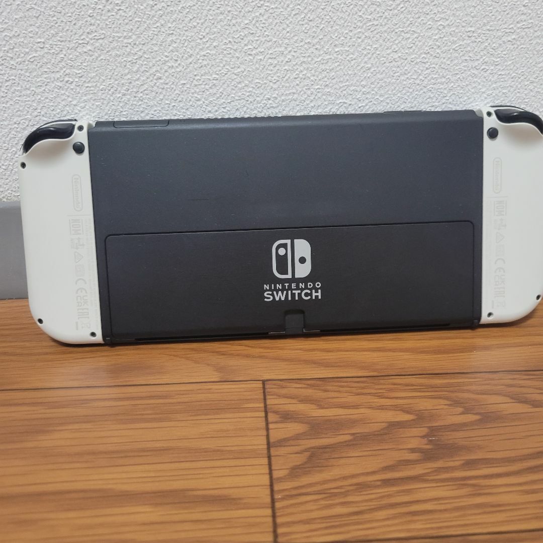 Nintendo Switch (有機ELモデル）ホワイトカラー