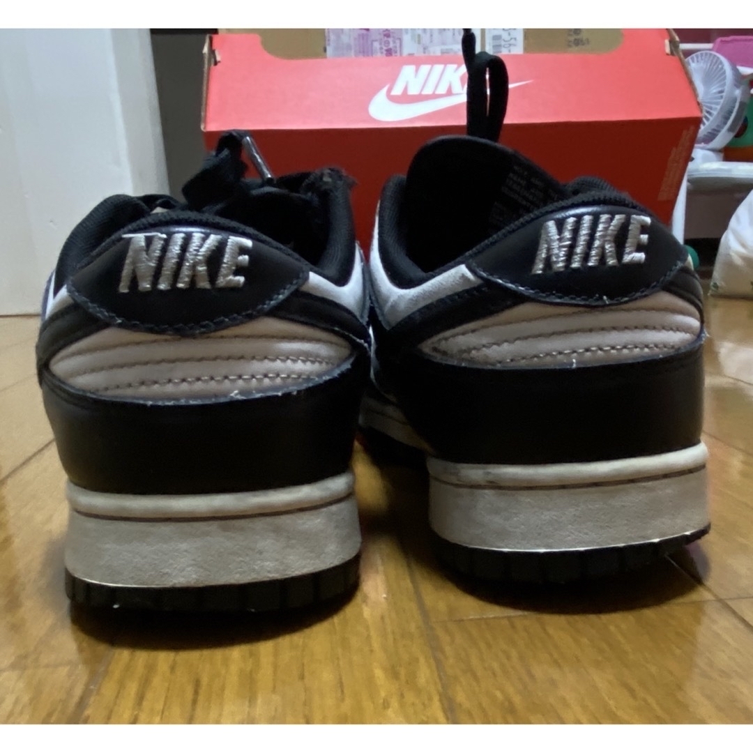 NIKE(ナイキ)の最終値下げNIKE DUNK LOWパンダダンク　27センチ　ダンクロー　パンダ メンズの靴/シューズ(スニーカー)の商品写真