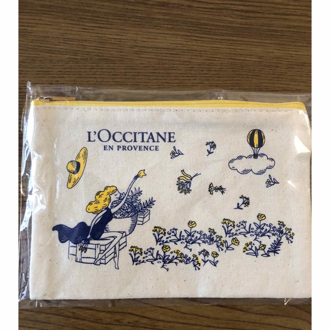 L'OCCITANE(ロクシタン)のロクシタンの限定ポーチ(未使用品)フラワーブーケ レディースのファッション小物(ポーチ)の商品写真