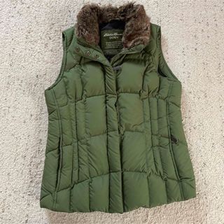 エディーバウアー(Eddie Bauer)の極美品　未使用に近い　エディバウワー　ダウンベスト　カーキ　S(ダウンベスト)