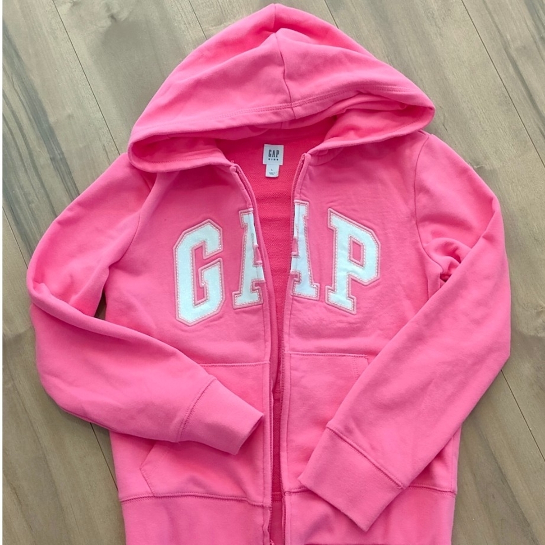 GAP Kids(ギャップキッズ)のGAP KIDS ジップパーカー ピンク 140 キッズ/ベビー/マタニティのキッズ服女の子用(90cm~)(ジャケット/上着)の商品写真