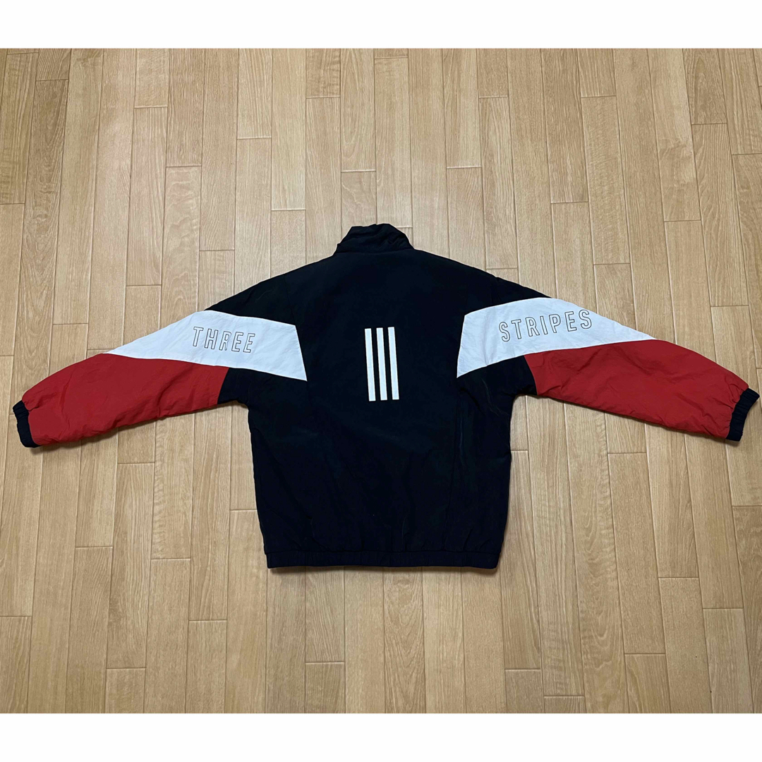 adidas(アディダス)のadidas アウター　キッズ130 キッズ/ベビー/マタニティのキッズ服男の子用(90cm~)(ジャケット/上着)の商品写真