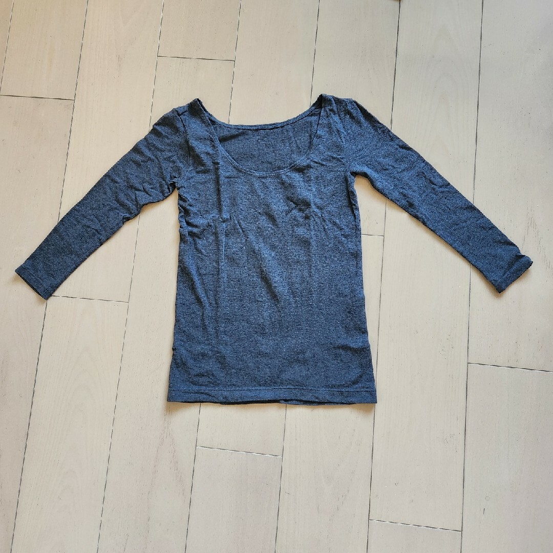 【無印】黒とグレー計4枚　Sｻｲｽﾞあったか綿Uネック　8分袖 レディースの下着/アンダーウェア(アンダーシャツ/防寒インナー)の商品写真