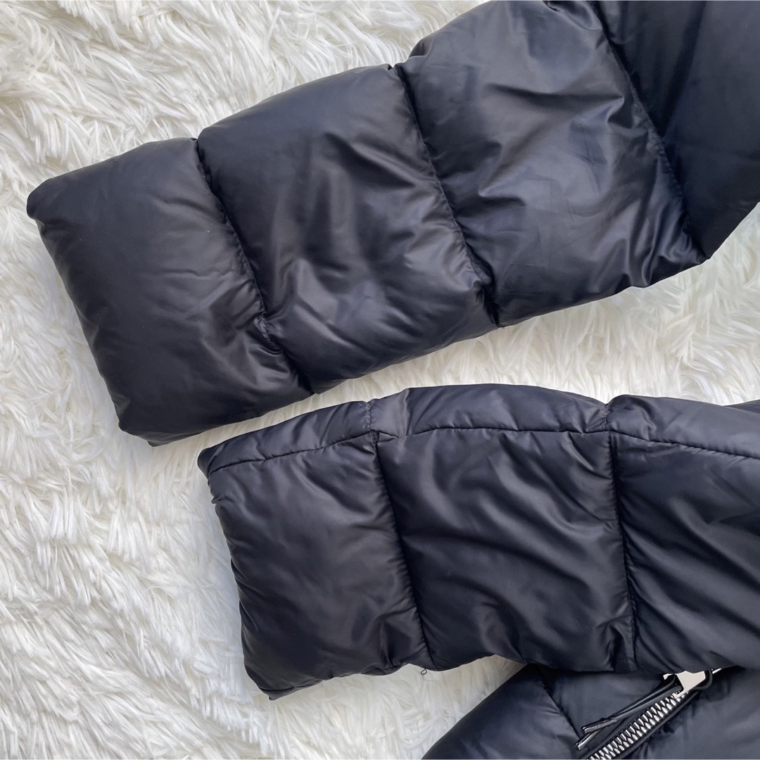 美品 ZARA ザラ ダウンジャケット ベルト ファー付き S 黒 美品 ZARA ザラ ダウンジャケット ベルト ファー付き S 黒