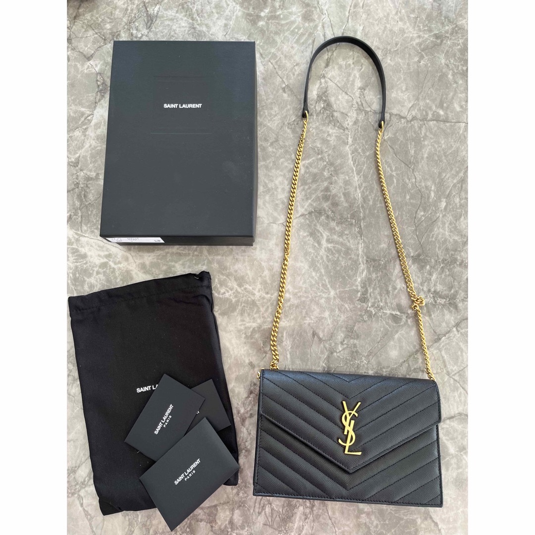 Yves Saint Laurent - イヴ・サンローラン 斜めがけチェーンショルダー Yves Saint Laurent - イヴ・サンローラン 斜めがけチェーンショルダー