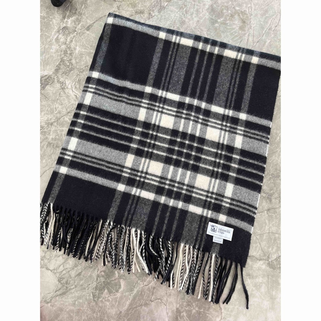 Johnstons - ジョンストンズ カシミヤ大判ストール黒×白チェック Johnstons - ジョンストンズ カシミヤ大判ストール黒×白チェック