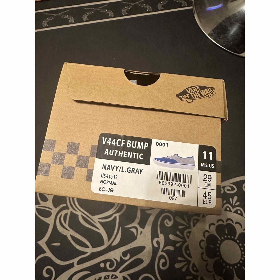 BUMP OF CHICKEN(バンプオブチキン)のVANS BUMP OF CHICKEN AUTHENTIC コラボ メンズの靴/シューズ(スニーカー)の商品写真