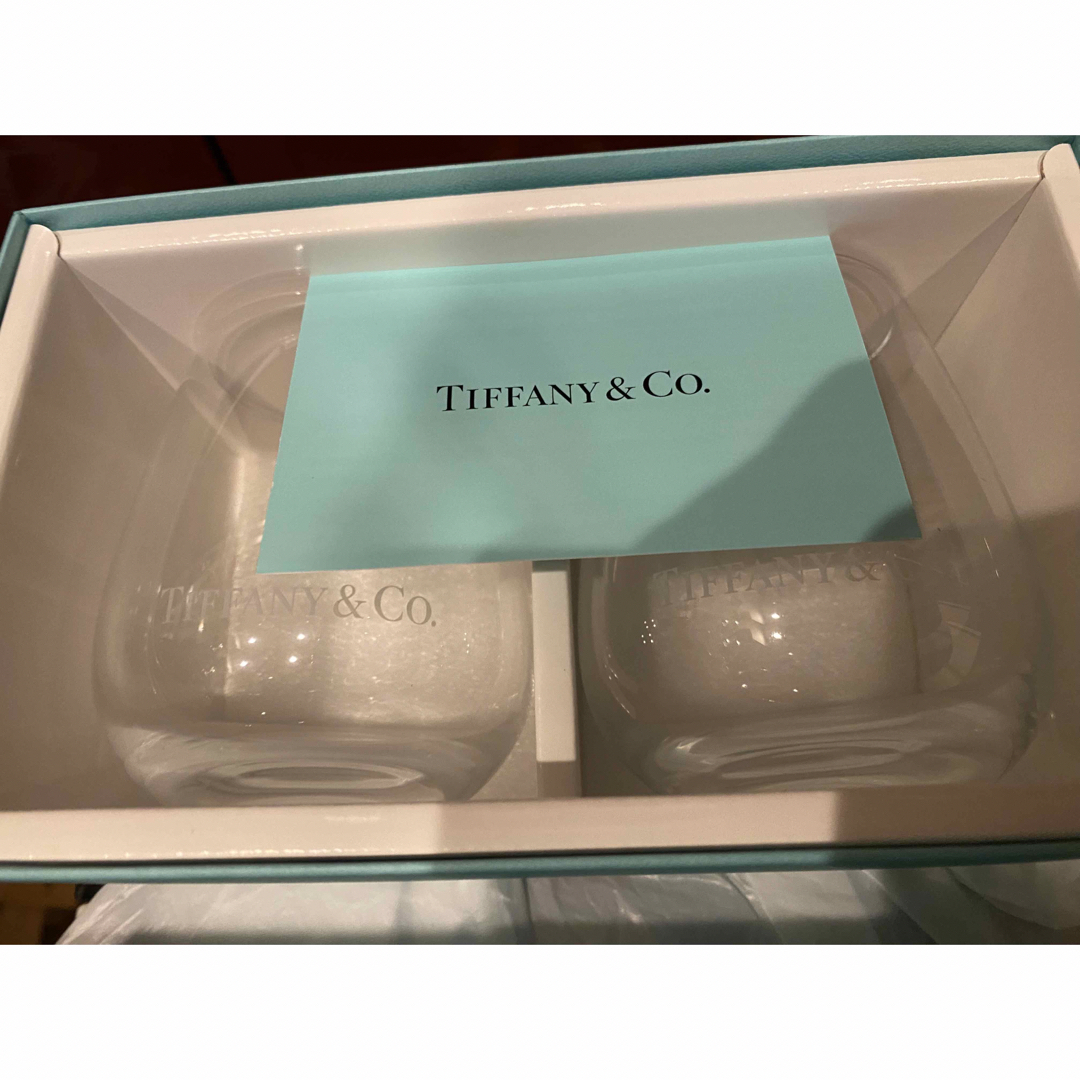 Tiffany & Co.(ティファニー)の新品未使用ティファニーペアグラスロゴお祝いプレゼント箱入り インテリア/住まい/日用品のキッチン/食器(グラス/カップ)の商品写真