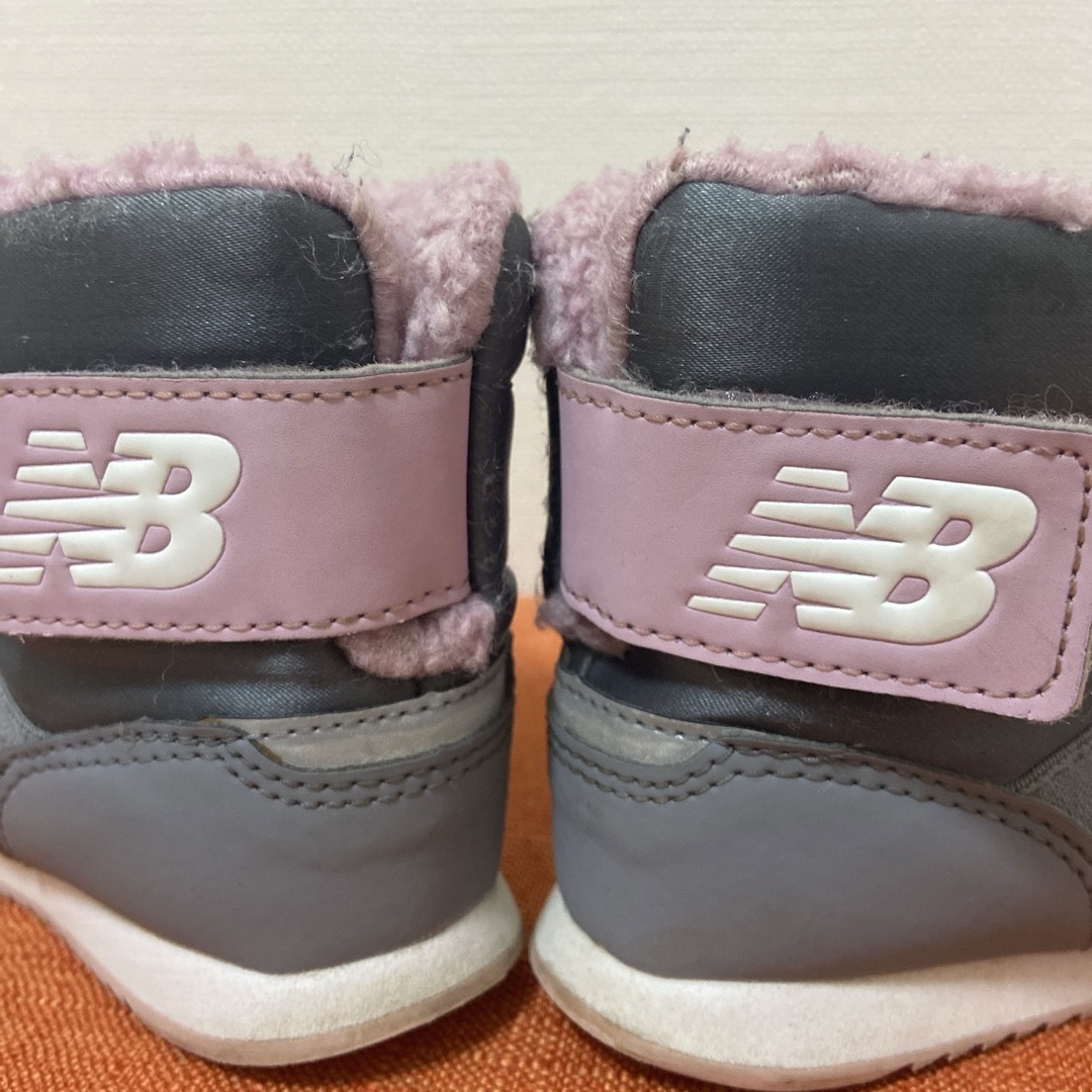 New Balance(ニューバランス)のニューバランス キッズ スノーブーツ 16cm キッズ/ベビー/マタニティのキッズ靴/シューズ(15cm~)(ブーツ)の商品写真