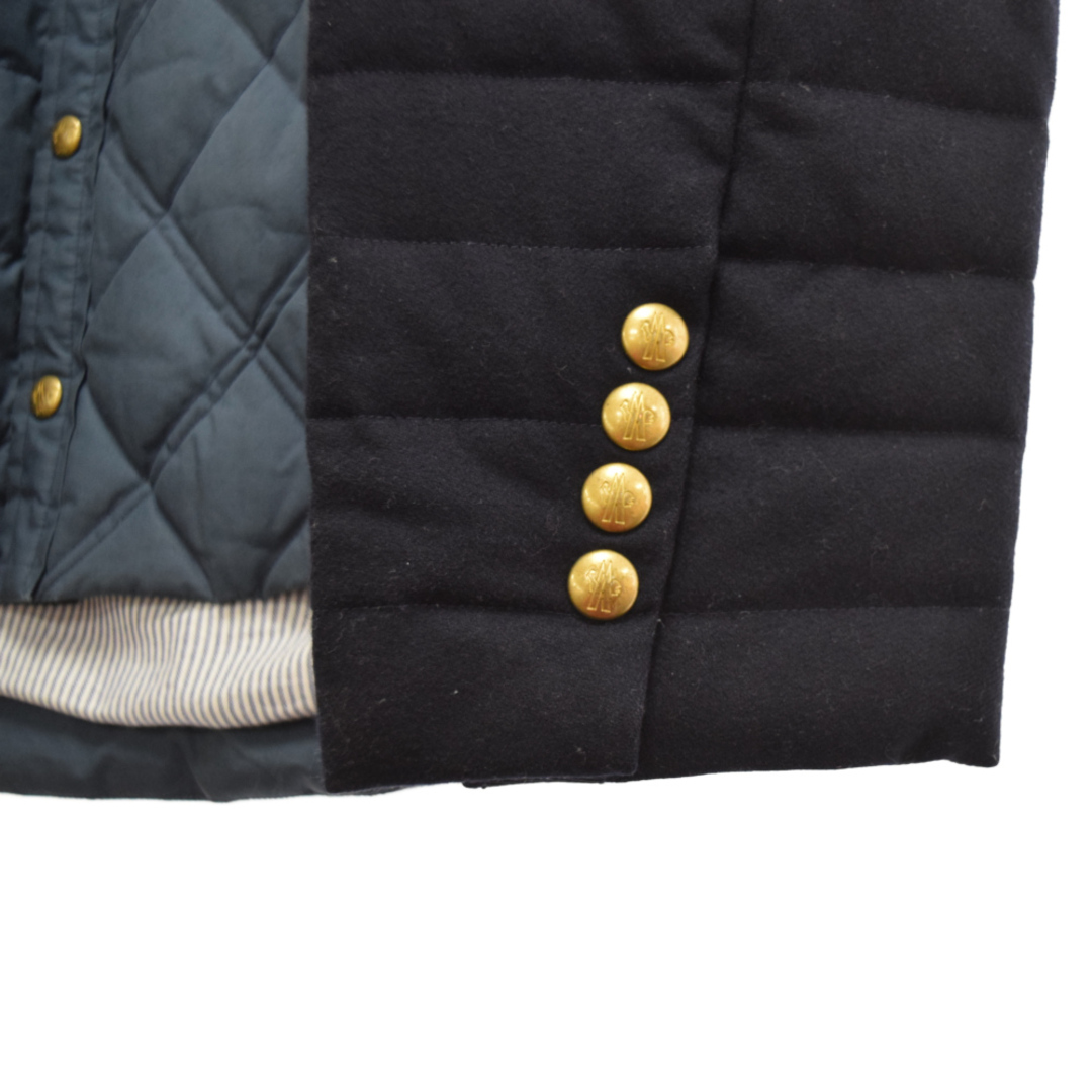 MONCLER(モンクレール)のMONCLER GAMME BLEU モンクレール・ガム・ブルー GIUBBINO 切り替えデザインダウンジャケット 323914035181 メンズのジャケット/アウター(ダウンジャケット)の商品写真