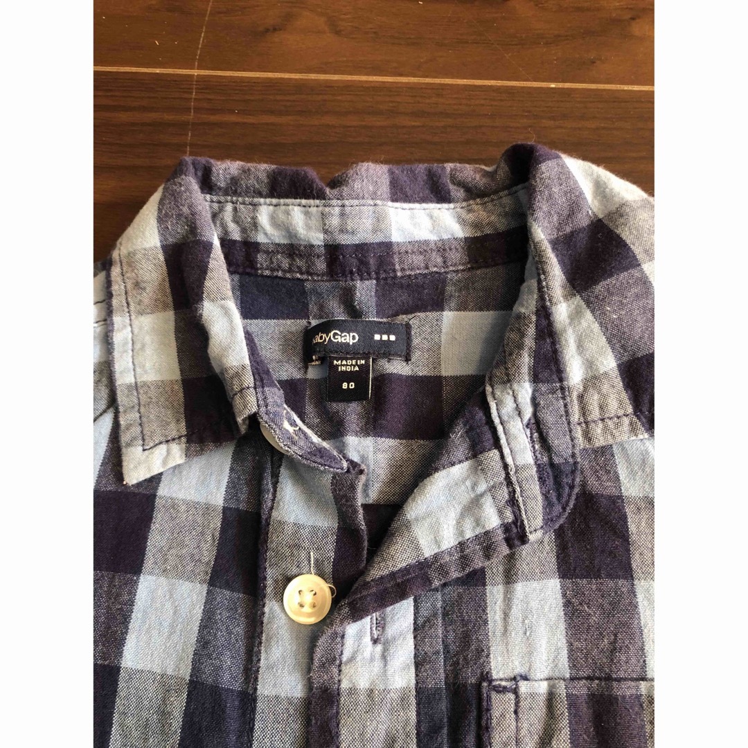 babyGAP(ベビーギャップ)のギャップ　シャツ　80 キッズ/ベビー/マタニティのベビー服(~85cm)(シャツ/カットソー)の商品写真