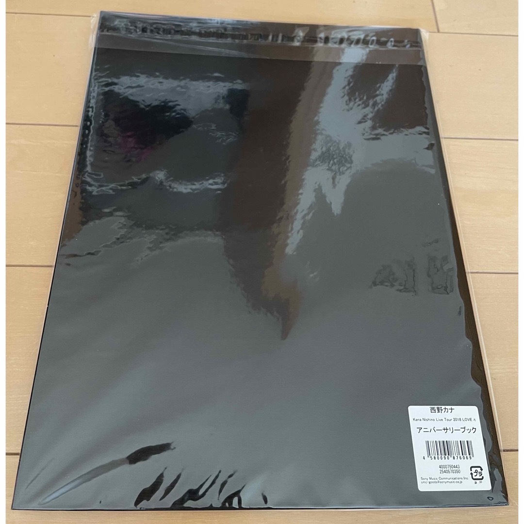 西野カナ ライブパンフレット 3冊セットの通販 by am's shop｜ラクマ