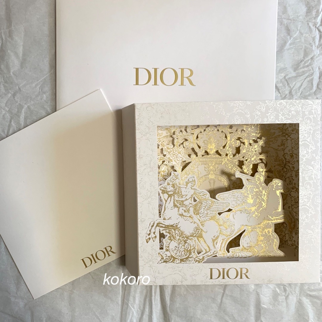 Dior(ディオール)のディオール メッセージカード 紙製オブジェ ノベルティ ホリデークリスマス ハンドメイドの文具/ステーショナリー(カード/レター/ラッピング)の商品写真