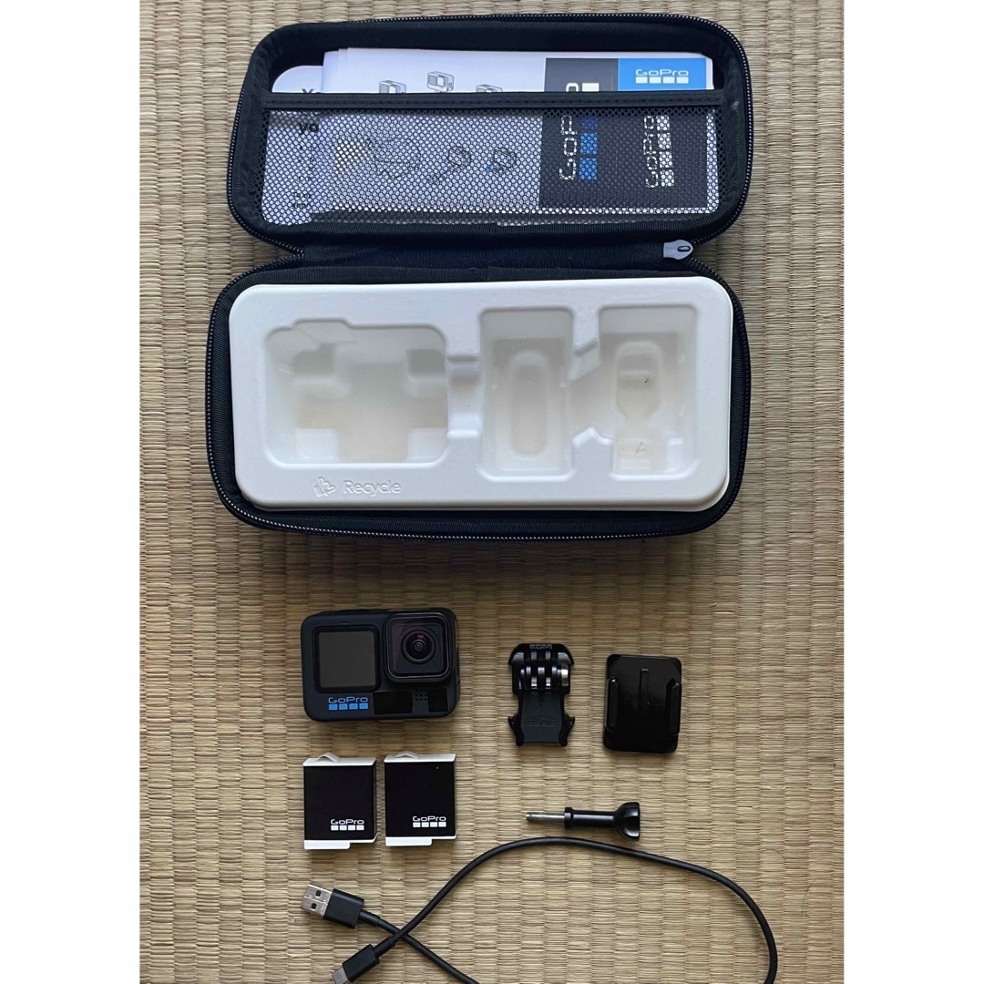 美品Gopro11＋バッテリー2ヶ＋アクセサリーおまけ