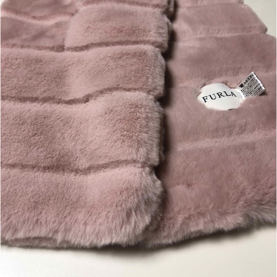 Furla(フルラ)のFURLA フルラ フェイクファー  マフラー　ティペット レディースのファッション小物(マフラー/ショール)の商品写真