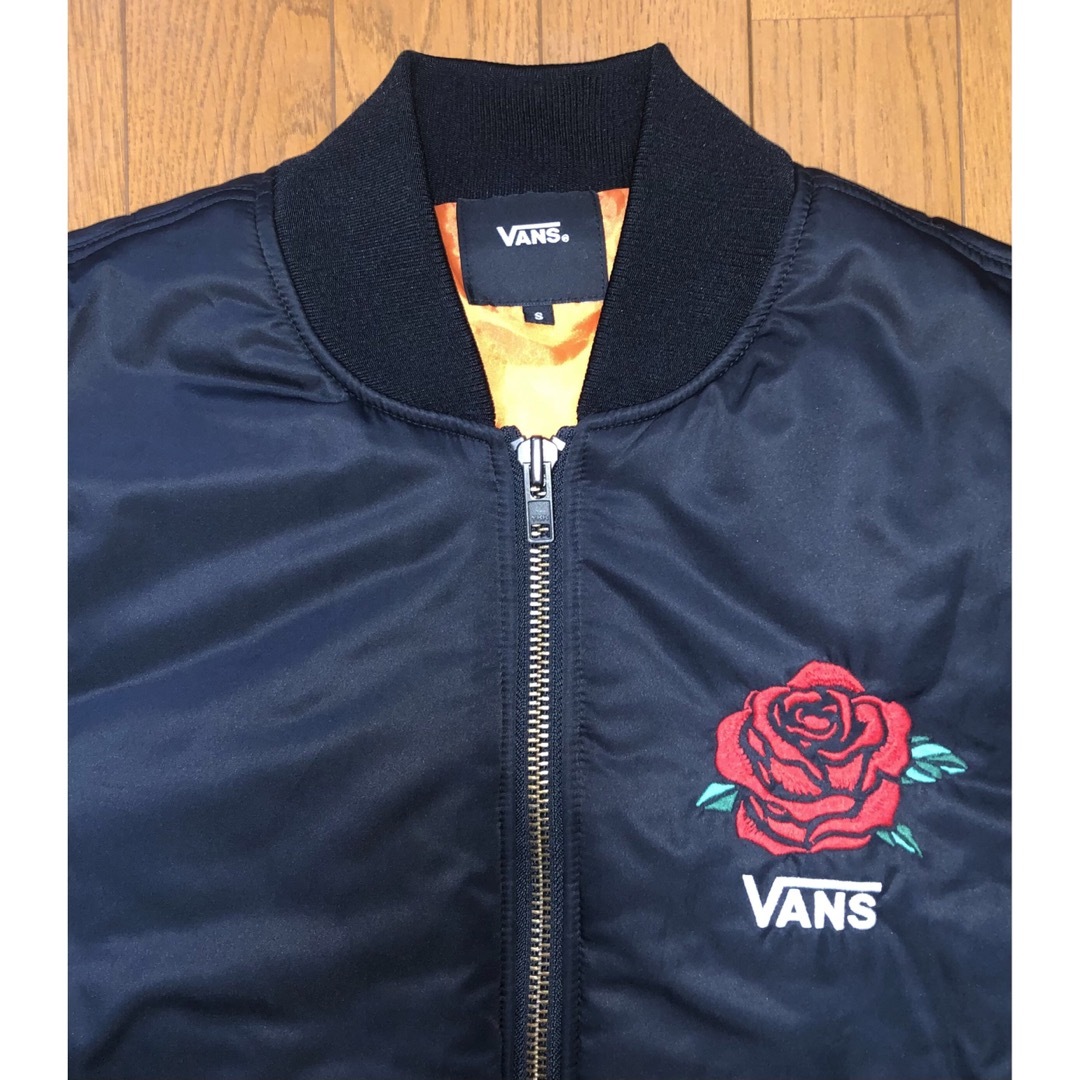 フライトジャケット美品 VANS MA-1 虎 薔薇 刺繍 ジャンパー ボンバージャケット S 黒