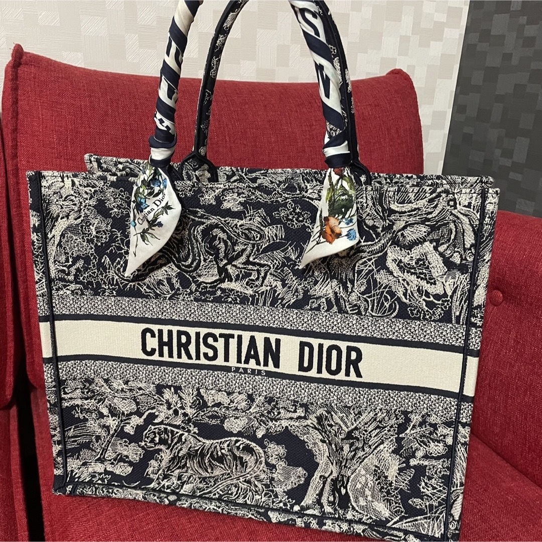 Dior(ディオール)のクリスチャンディオール トートバッグ ラージ 【美品】 レディースのバッグ(トートバッグ)の商品写真