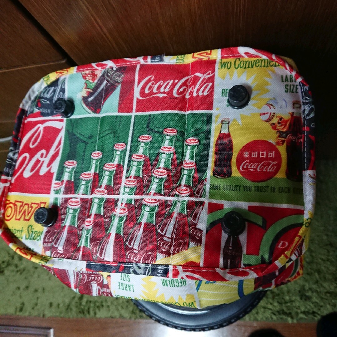 コカ・コーラ(コカコーラ)のCoca-Cola 保冷バッグ スポーツ/アウトドアのアウトドア(その他)の商品写真