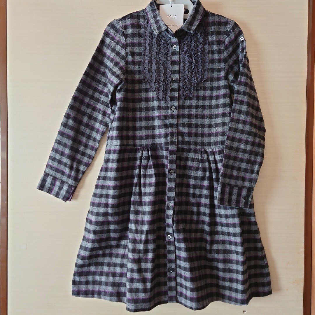 BeBe(ベベ)のBeBe ワンピース140 新品 キッズ/ベビー/マタニティのキッズ服女の子用(90cm~)(ワンピース)の商品写真