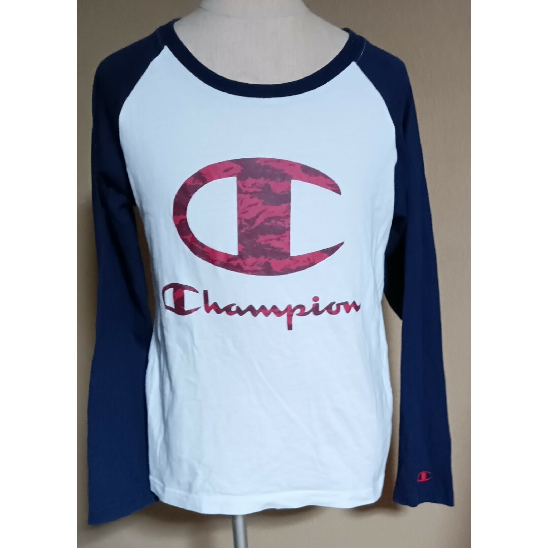 Champion(チャンピオン)のChampion Tシャツ150サイズ キッズ/ベビー/マタニティのキッズ服男の子用(90cm~)(Tシャツ/カットソー)の商品写真