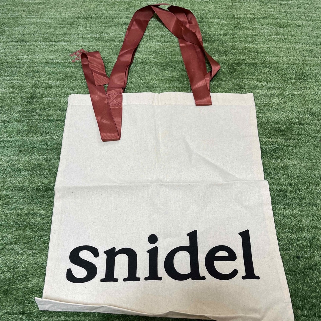 SNIDEL(スナイデル)のスナイデル　snidel ノベルティ　布バック レディースのバッグ(エコバッグ)の商品写真