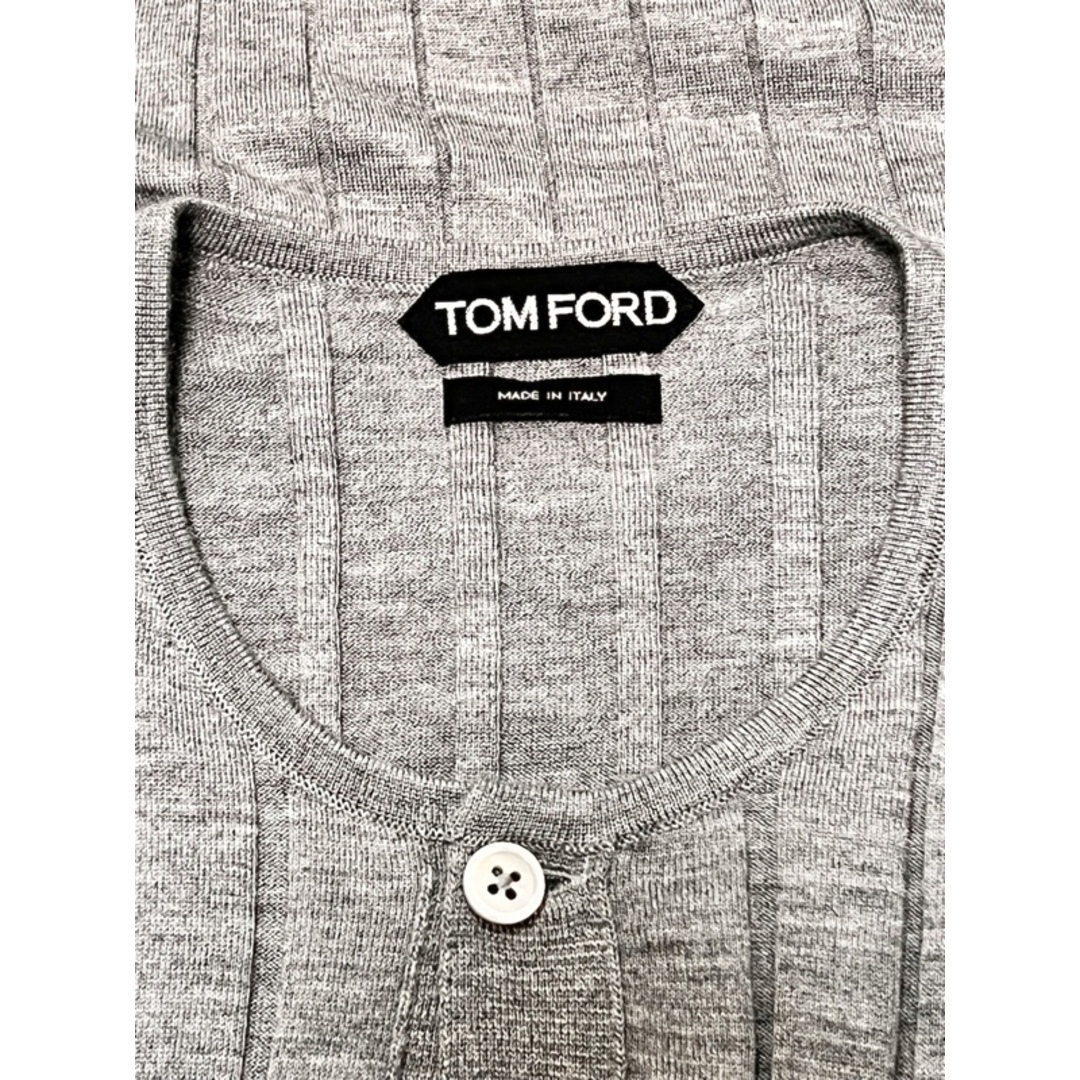 TOM FORD(トムフォード)のTOM FORD トム フォード カシミヤ シルク ヘンリーネック ニット セーター size 50 グレー メンズ BSH01 TFK115 正規品 メンズのトップス(ニット/セーター)の商品写真